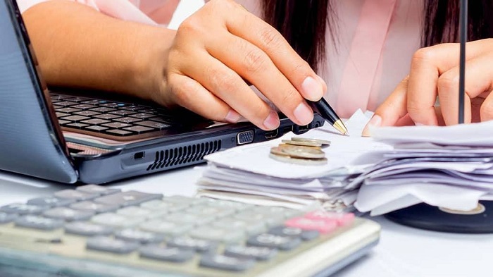 Có nên thuê dịch vụ kế toán tiền lương hay không?