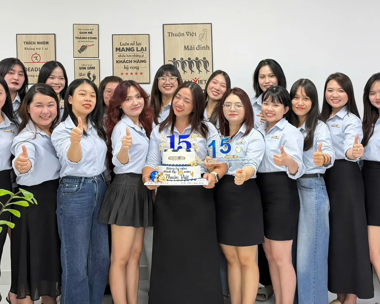 Tập thể Kế Toán Thuận Việt kỷ niệm 15 năm thành lập